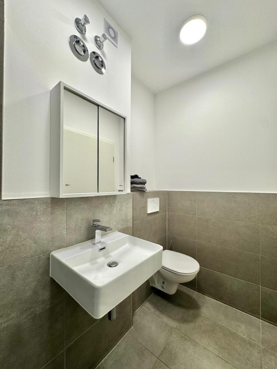 Ar Living Frankfurt Koenigsteinerstr Appartamento